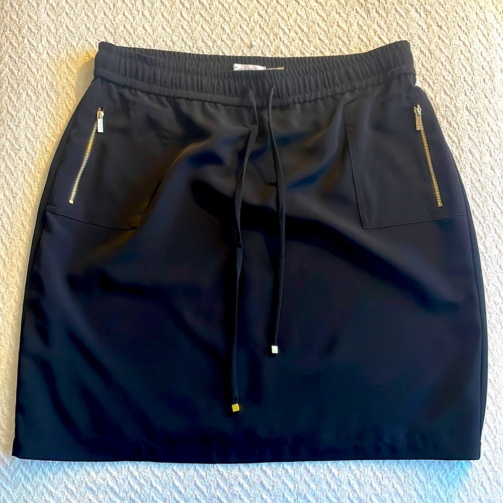 Calvin Klein black skirt with drawstring waist zippered pockets